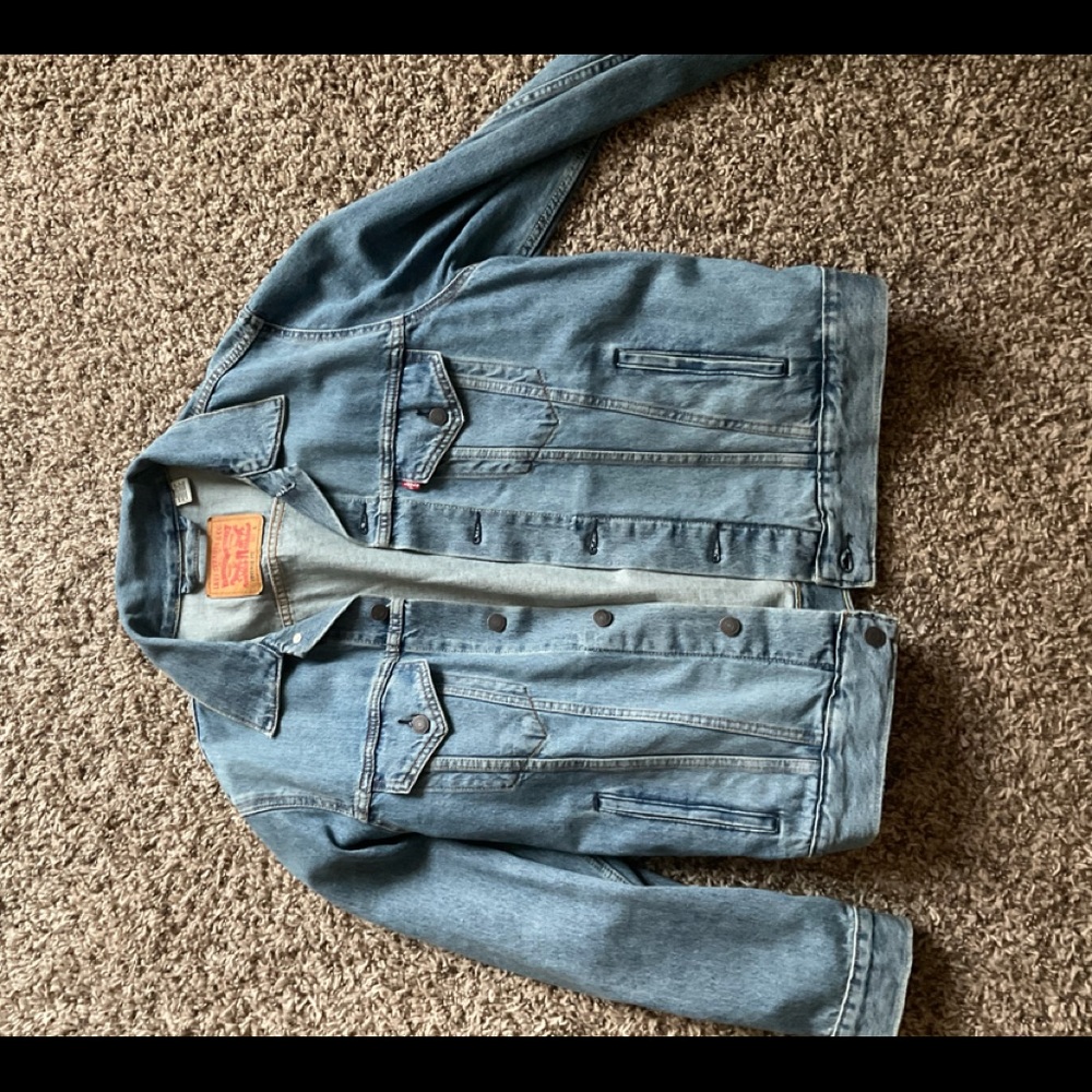 Levis